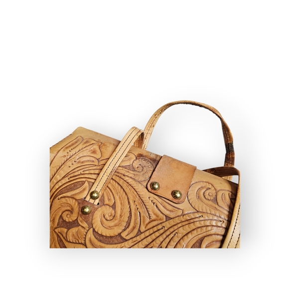 Vintage Hand-Tooled Western Leather Purse – Boho Floral Saddle Bag - Picture 3 of 5